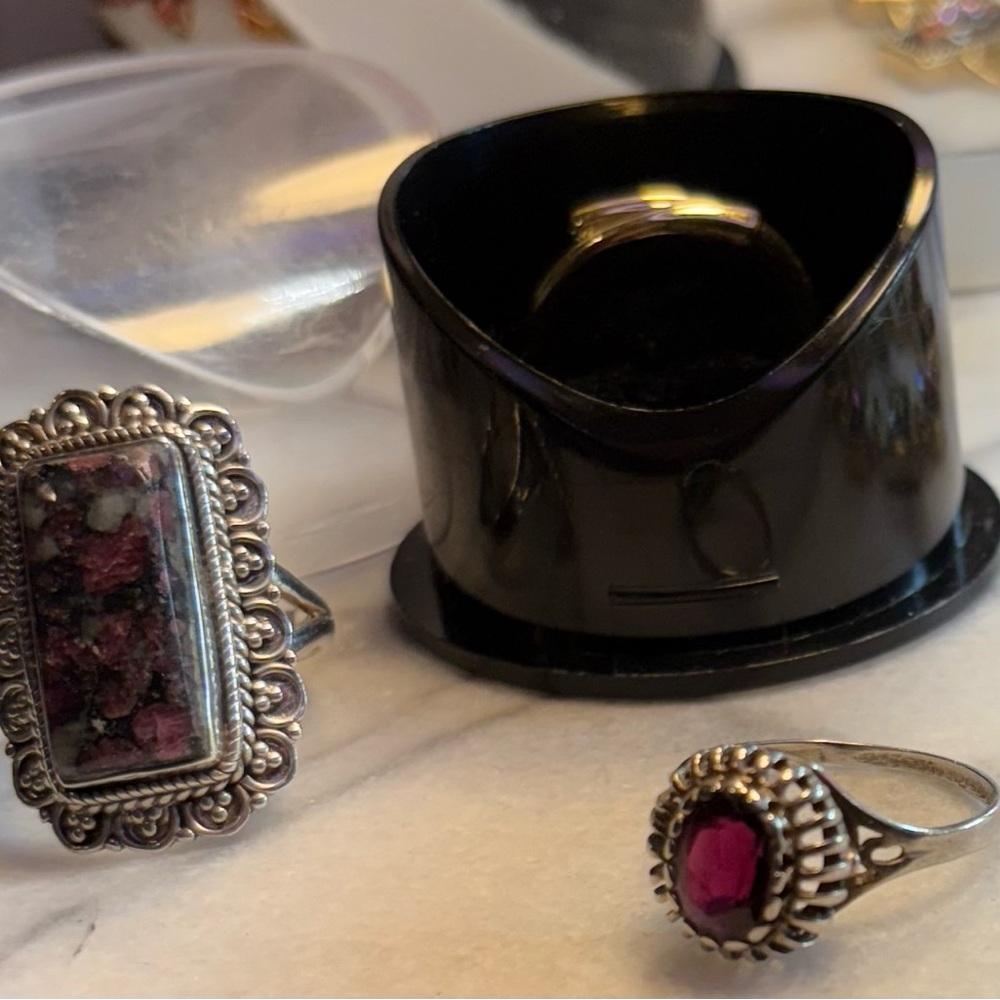 Sterling Silver With Beautiful Ruby Red Stone Rin… - image 4